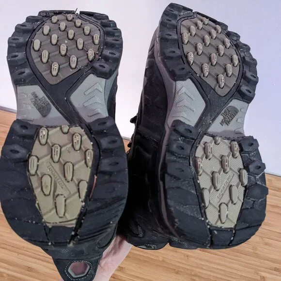 The North Face Chilkat Winter Boots – Very Warm, Gently Used - Picture 4 of 4